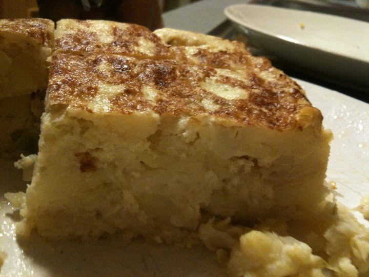 Un tros de la truita de patates i calçots